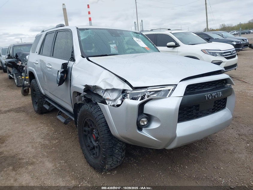 TOYOTA 4RUNNER SR5 PREMIUM