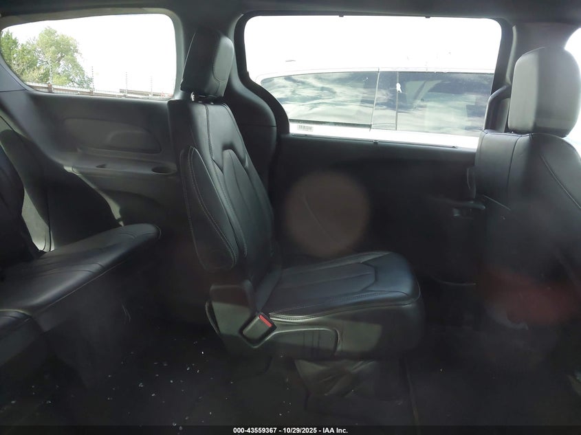 2025 Chrysler Pacifica Select VIN: 2C4RC1BG0SR574766 Lot: 43559367