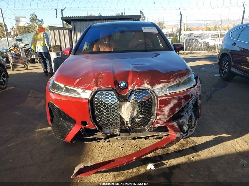 2023 BMW Ix xDrive50 VIN: WB523CF08PCL72649 Lot: 43559368