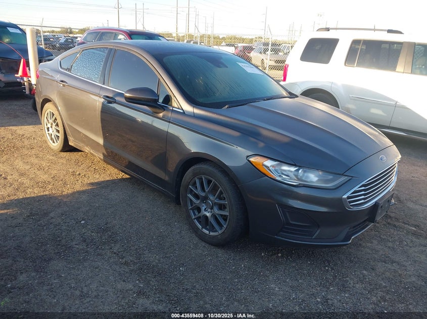 FORD FUSION SE