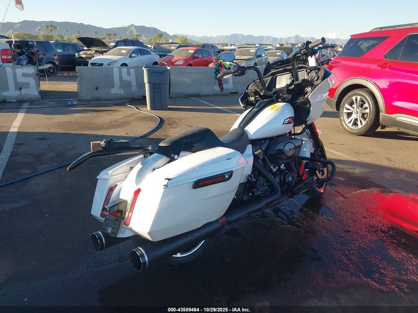 1HD1KH71XRB654760 2024 HARLEY-DAVIDSON ROAD GLIDE photo no. 4