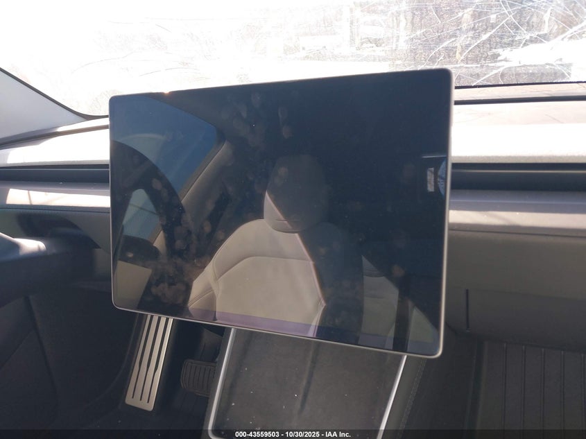 2026 Tesla Model Y Long Range Dual Motor All-Wheel Drive/Long Range Launch Series VIN: 7SAYGDEE3TA391368 Lot: 43559503