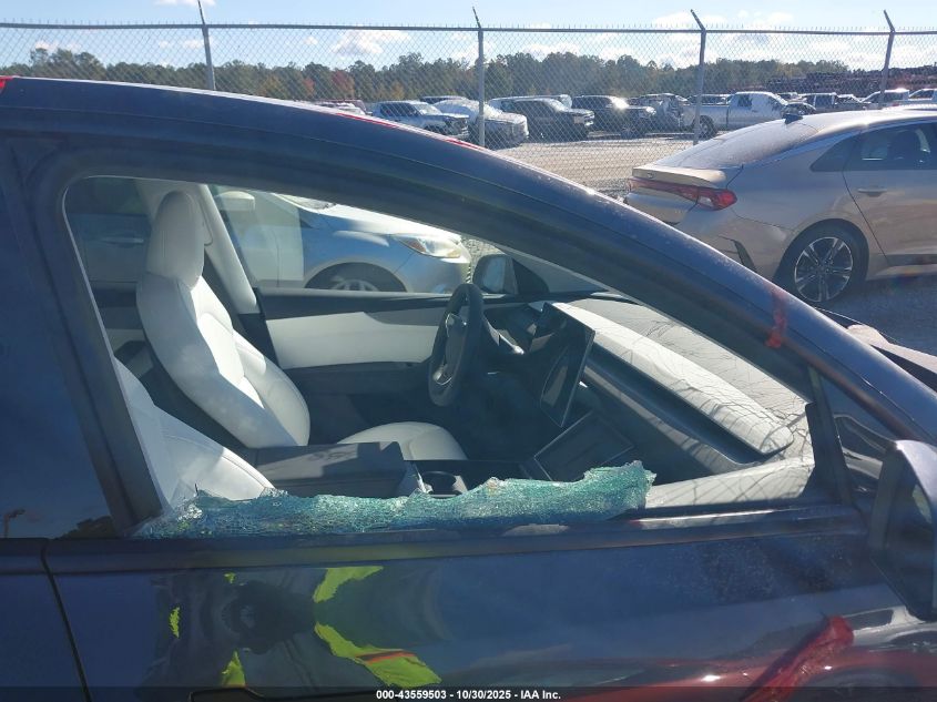 2026 Tesla Model Y Long Range Dual Motor All-Wheel Drive/Long Range Launch Series VIN: 7SAYGDEE3TA391368 Lot: 43559503