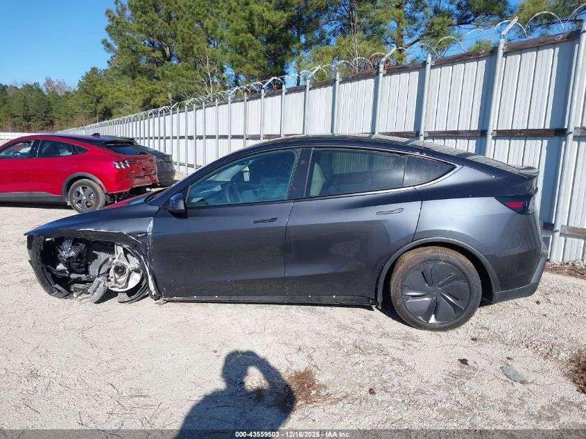 2026 Tesla Model Y VIN: 7SAYGDEE3TA391368 Lot: 43559503