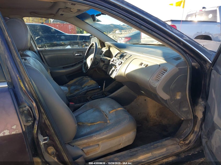 1HGCG1657WA035530 1998 HONDA ACCORD photo no. 5