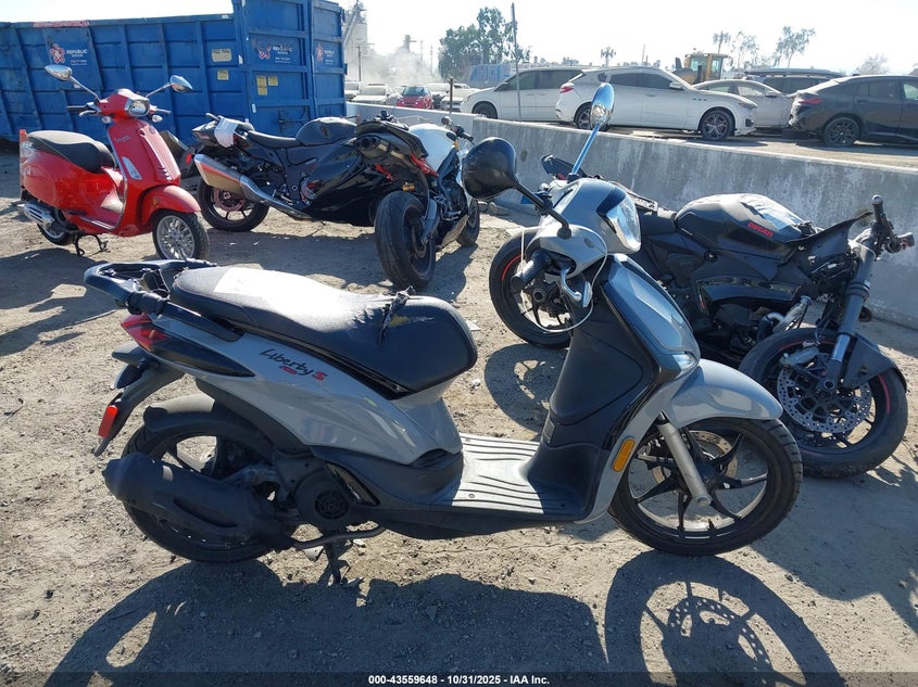 2022 Piaggio Liberty 150/150 S/150 Baci Perugina VIN: ZAPM898G9N7003654 Lot: 43559648