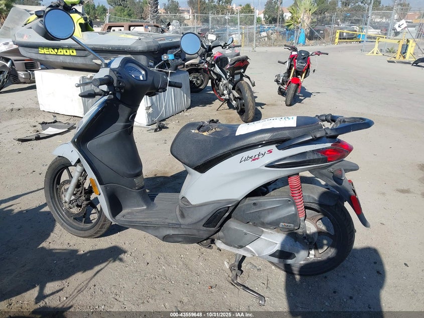 2022 Piaggio Liberty 150/150 S/150 Baci Perugina VIN: ZAPM898G9N7003654 Lot: 43559648
