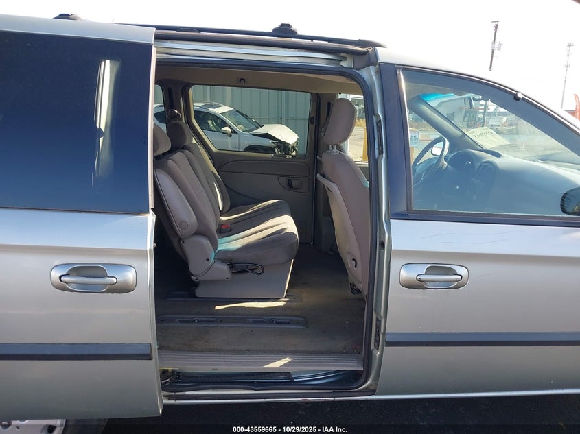 2003 Chrysler Voyager Lx VIN: 1C4GJ45343B303877 Lot: 43559665