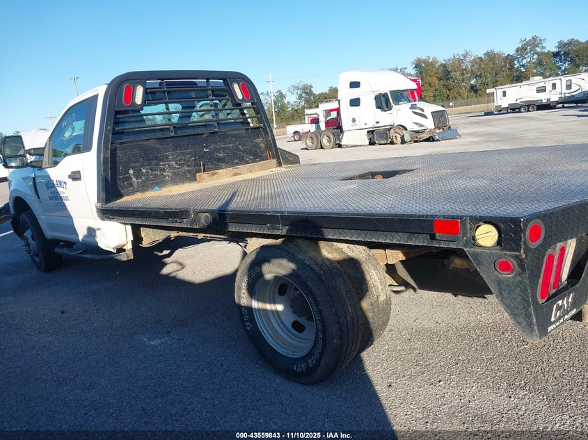 2017 Ford F-350 Chassis Xl VIN: 1FDRF3G65HEB94763 Lot: 43559843