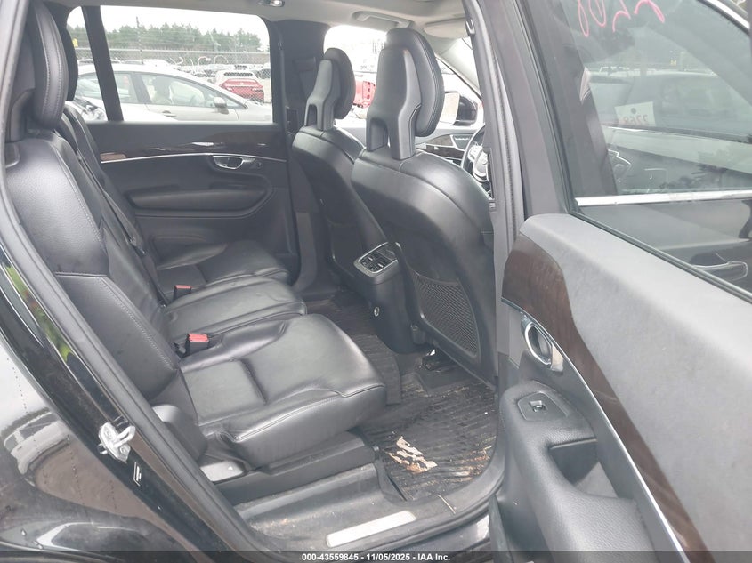 2017 VOLVO XC90 T6 MOMENTUM - YV4A22PK6H1153809