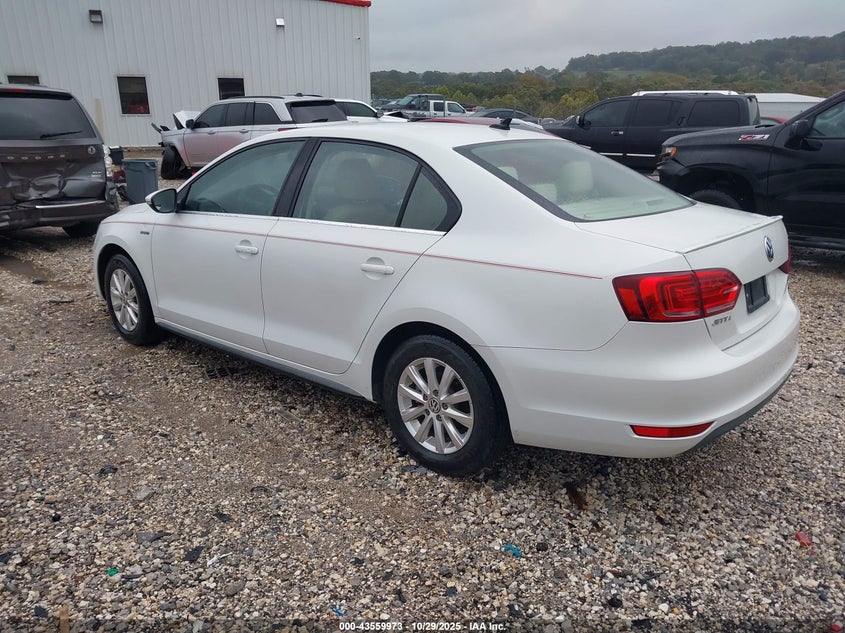 3VW637AJ5DM284551 2013 VOLKSWAGEN JETTA photo no. 3