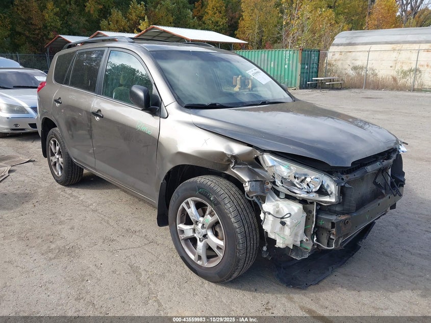TOYOTA RAV4 BASE V6