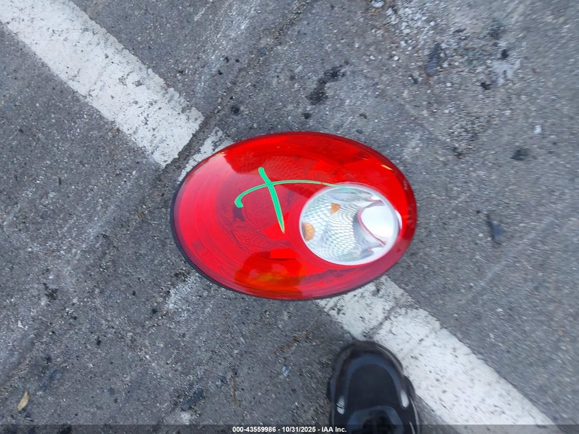 2007 Volkswagen New Beetle 2.5 VIN: 3VWRF31YX7M407999 Lot: 43559986