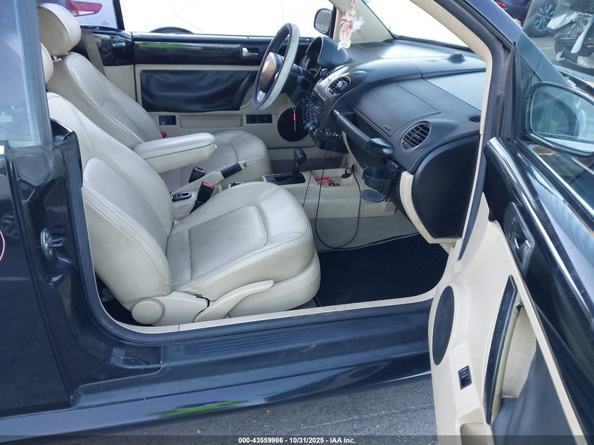 2007 Volkswagen New Beetle 2.5