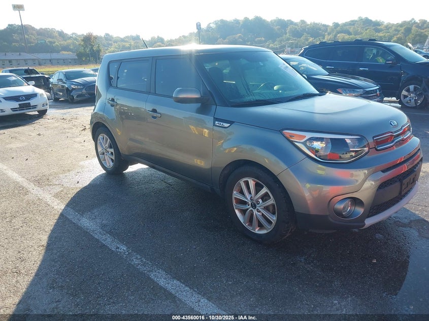 KIA SOUL +