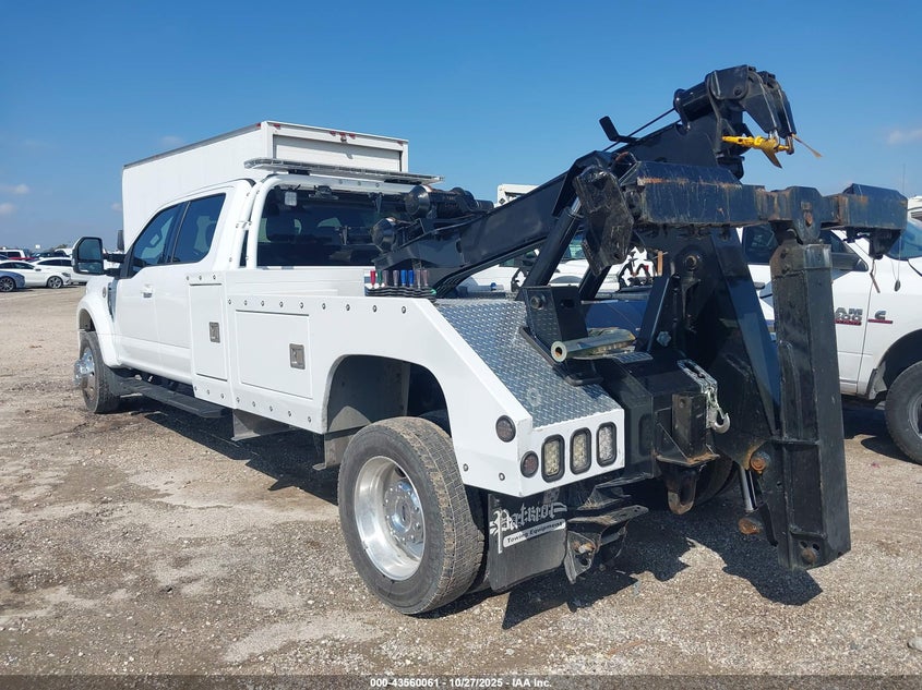 2022 Ford F-550 Chassis Lariat white truck diesel 1FD0W5HTXNEE95355 photo #4