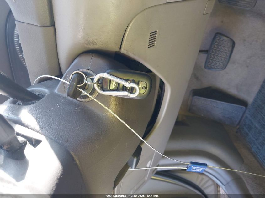 2003 Toyota Camry Le VIN: 4T1BE32K33U144757 Lot: 43560069