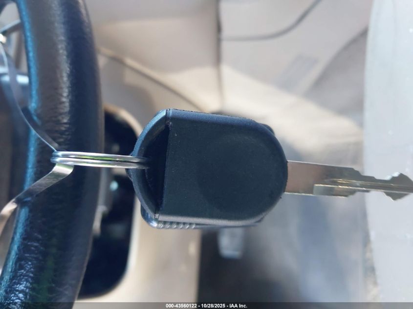 2002 Ford Explorer Xlt VIN: 1FMDU73E72ZA12923 Lot: 43560122