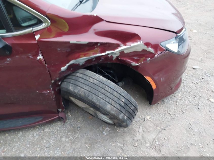 2017 Chrysler Pacifica Touring VIN: 2C4RC1DG1HR695523 Lot: 43560144