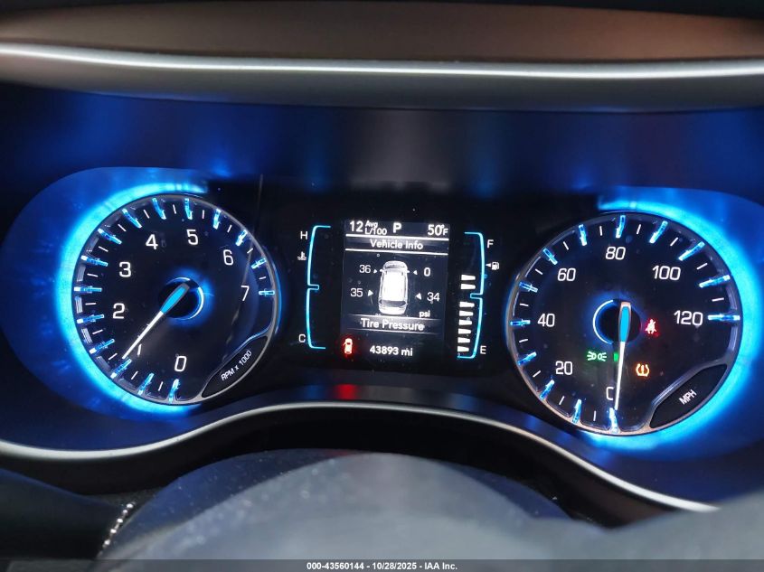 2017 Chrysler Pacifica Touring VIN: 2C4RC1DG1HR695523 Lot: 43560144