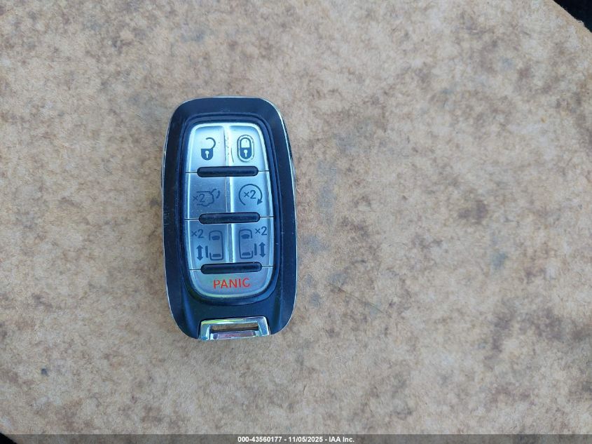 2020 Chrysler Pacifica Touring L VIN: 2C4RC1BG2LR125218 Lot: 43560177