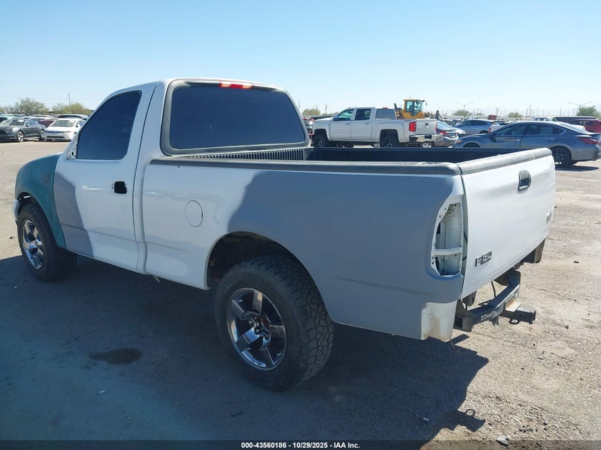 1FTRF17212NA98934 2002 FORD F-150 photo no. 3