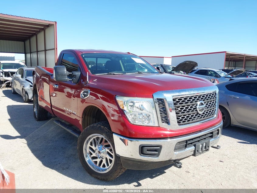 NISSAN TITAN SV