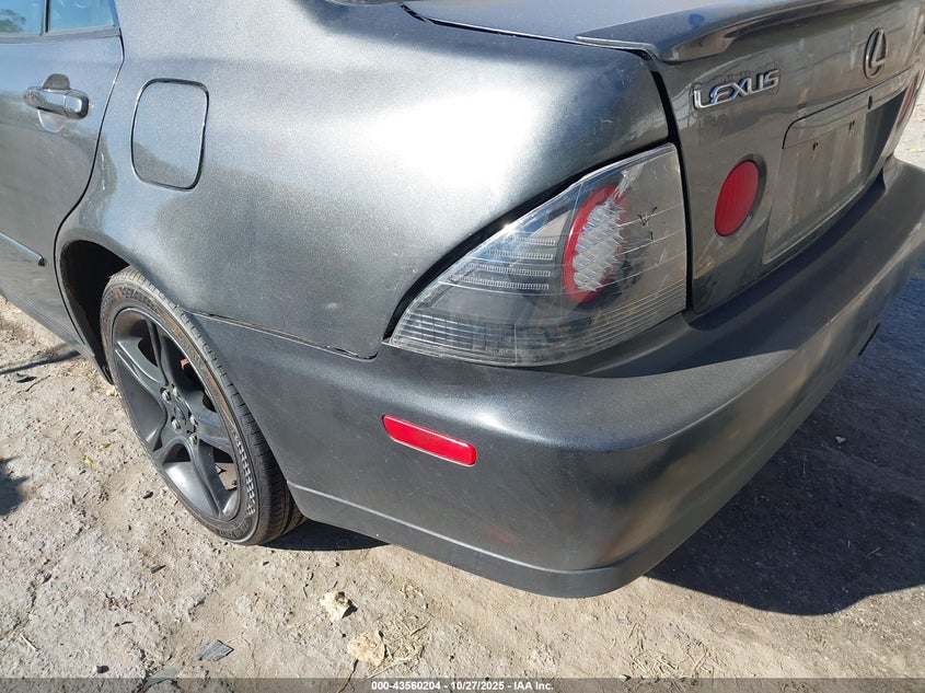 2002 Lexus Is 300 VIN: JTHBD192720059359 Lot: 43560204