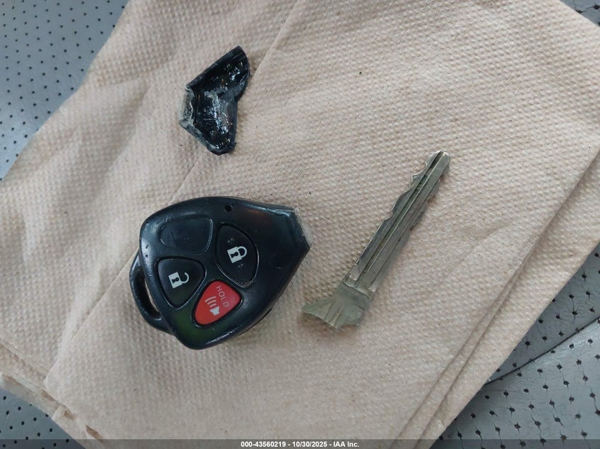 2007 Toyota Rav4 Limited VIN: JTMBD31V975103410 Lot: 43560219