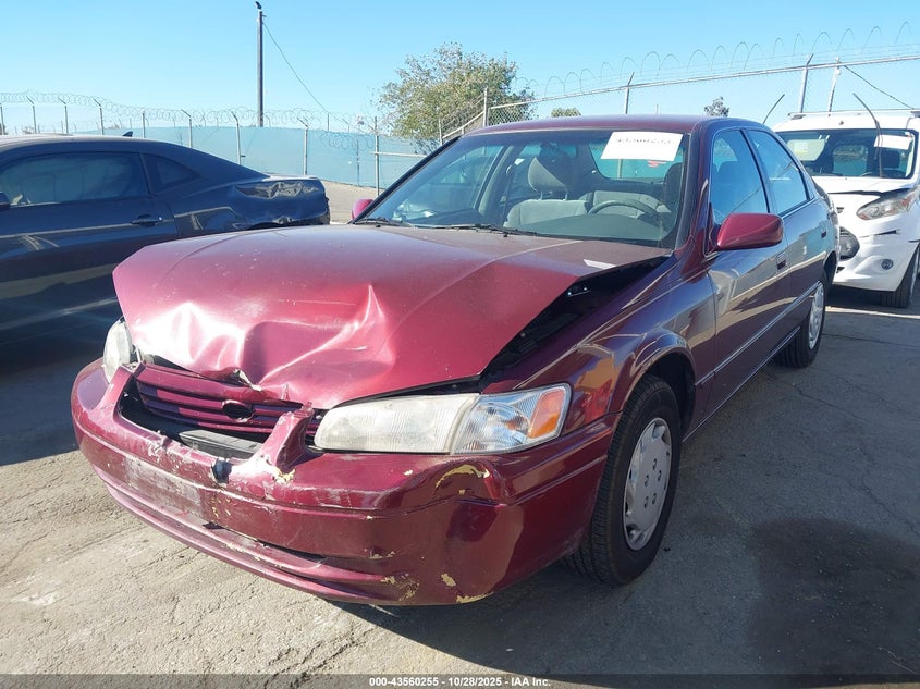JT2BG22K6W0193271 1998 TOYOTA CAMRY photo no. 2