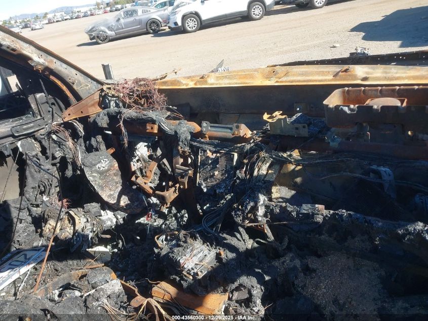 2022 Ram 3500 Big Horn 4X4 8' Box VIN: 3C63RRHJ1NG160399 Lot: 43560300