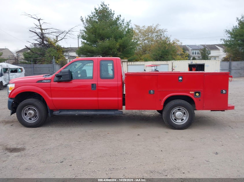 2016 Ford F-350 Chassis Xl VIN: 1FD8X3F6XGEC75119 Lot: 43560304