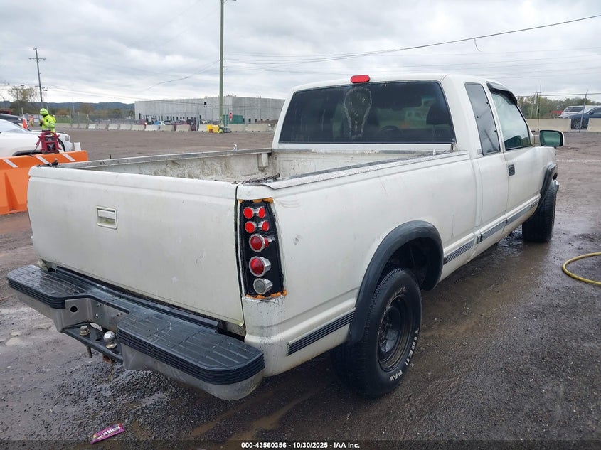 2GCEC19R8V1152138 1997 CHEVROLET C/K photo no. 4