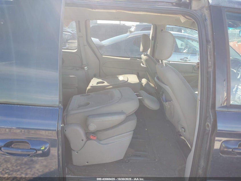 2005 Dodge Caravan Sxt VIN: 1D4GP45R65B164425 Lot: 43560425