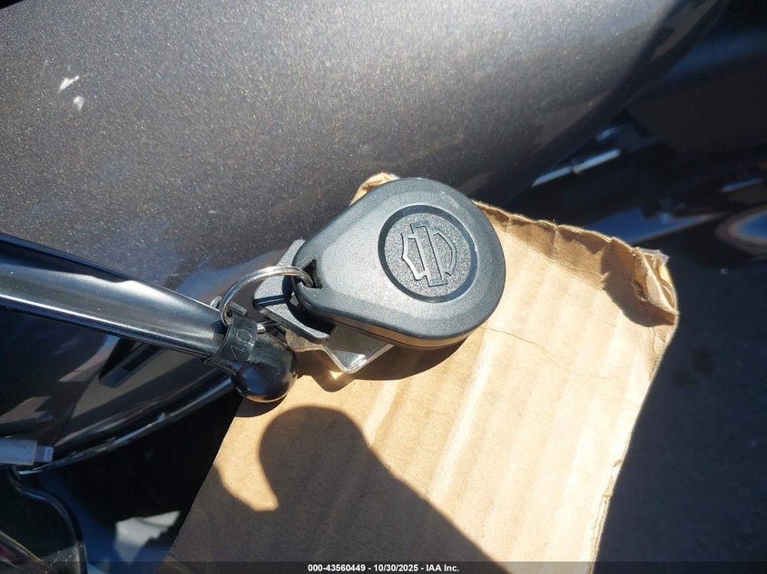 2023 Harley-Davidson Flhtk VIN: 1HD1KEF10PB619562 Lot: 43560449