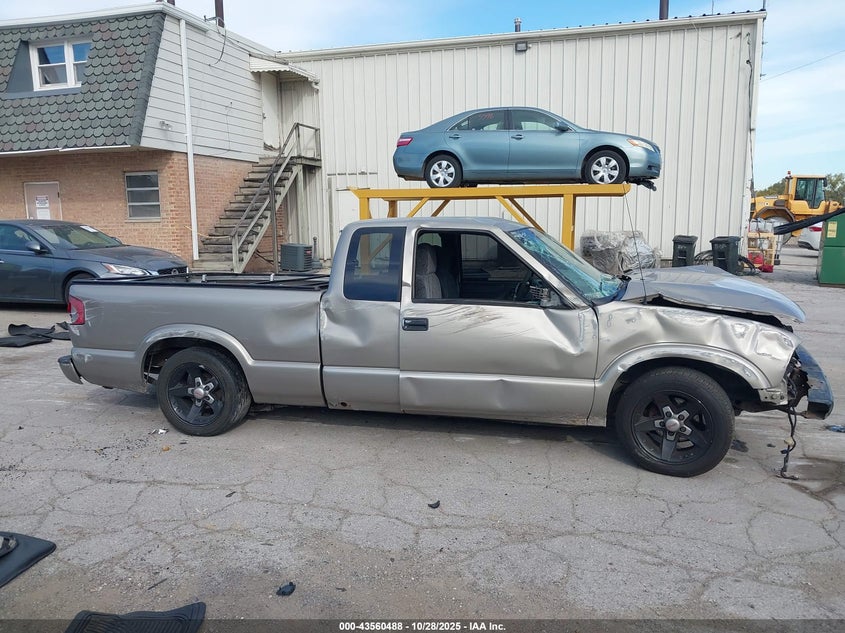 2000 GMC Sonoma Sls VIN: 1GTCS195XY8294273 Lot: 43560488