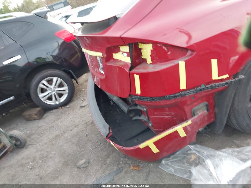 2016 Tesla Model X 60D/70D/75D/90D/P100D VIN: 5YJXCBE28GF020410 Lot: 43560526