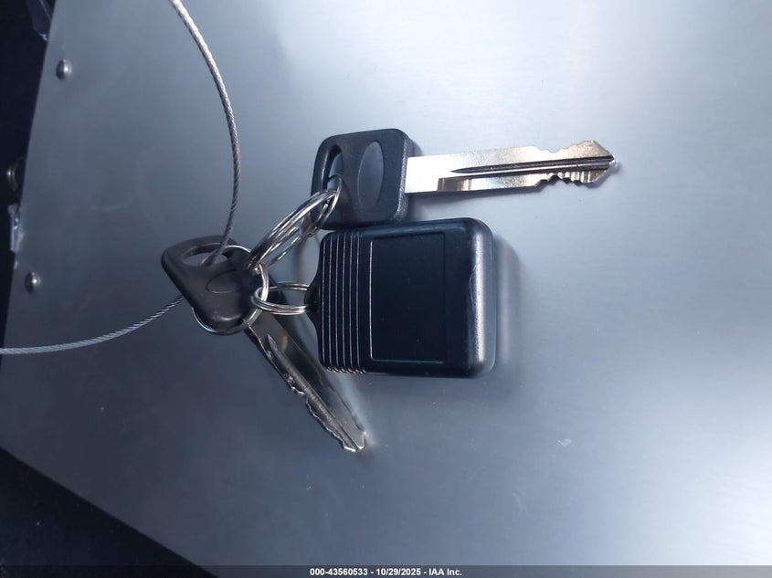 2004 Ford F-350 Lariat/Xl/Xlt VIN: 1FTSW31PX4ED53648 Lot: 43560533