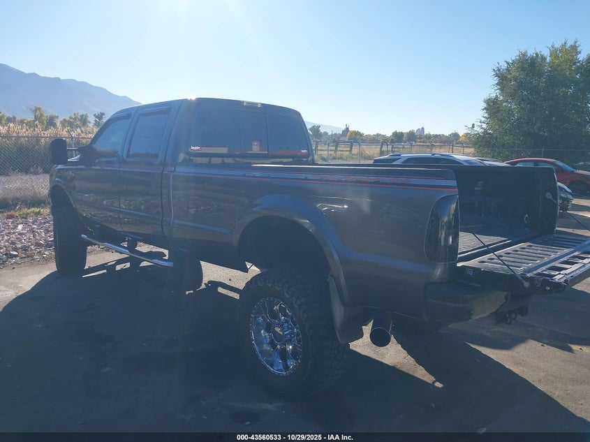 1FTSW31PX4ED53648 2004 FORD F350 photo no. 3