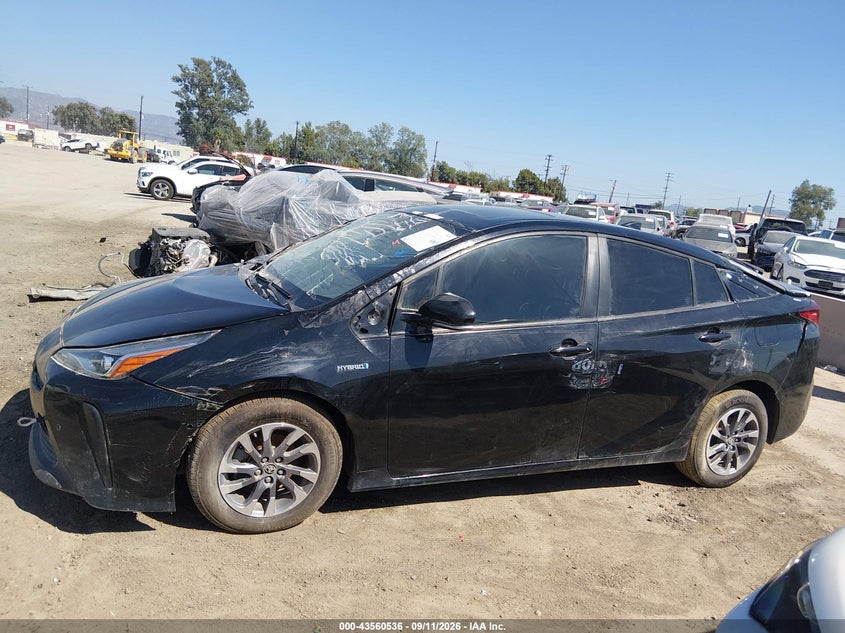 TOYOTA PRIUS - zdjęcie 14