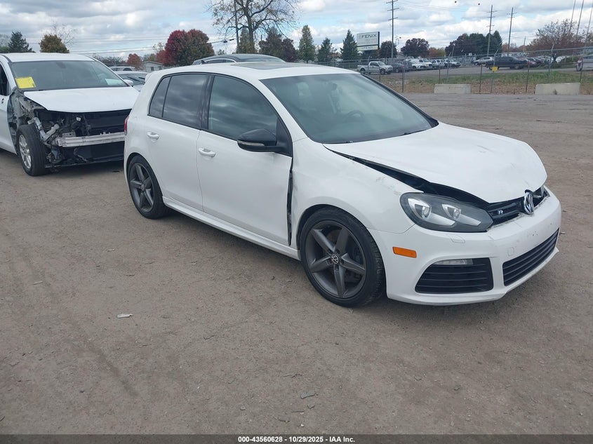 VOLKSWAGEN GOLF R 4-DOOR