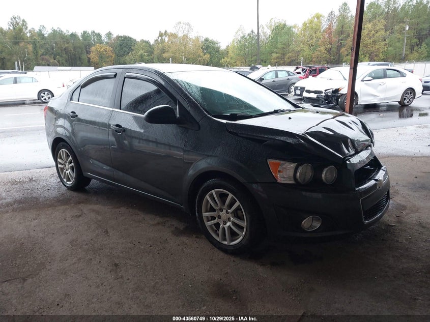 CHEVROLET SONIC LT AUTO