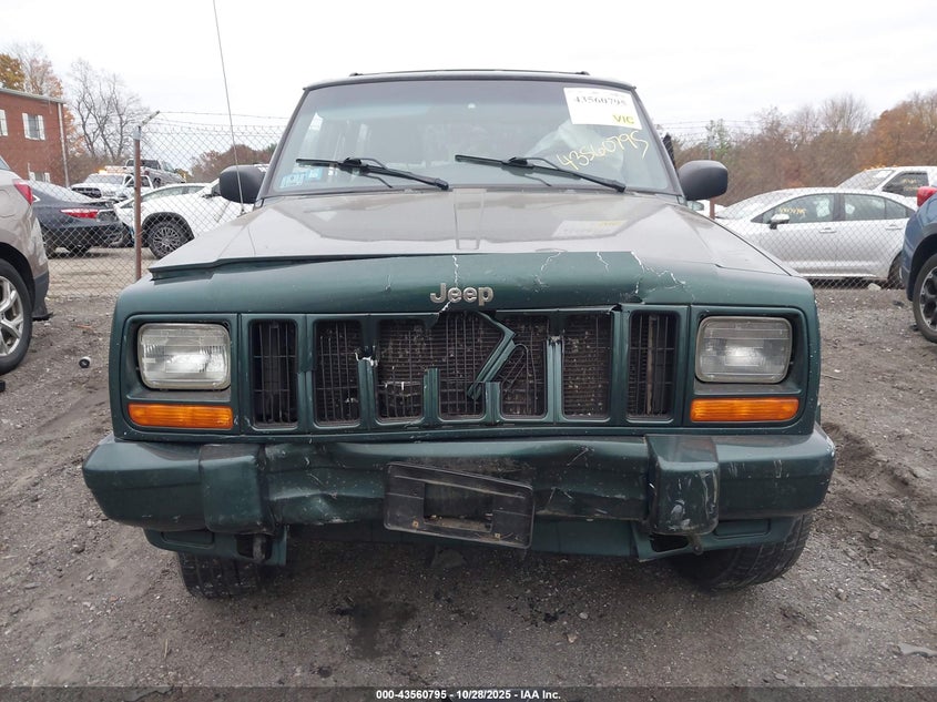 2001 Jeep Cherokee Limited/Sport VIN: 1J4FF58S01L558257 Lot: 43560795