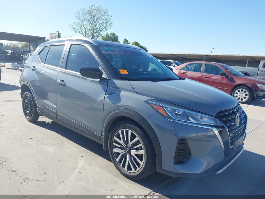 NISSAN KICKS SV XTRONIC CVT