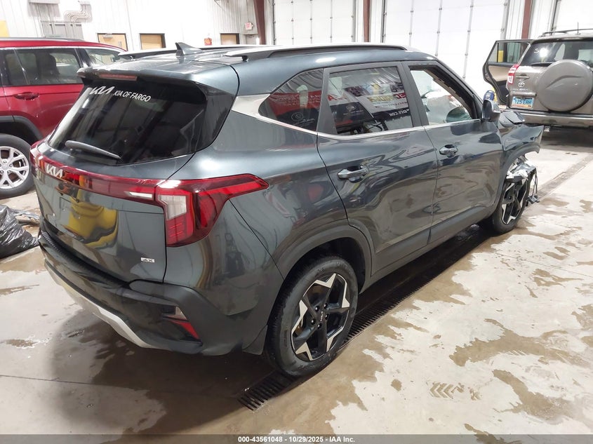 2025 KIA SELTOS auction photo 4