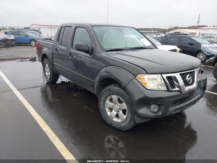 NISSAN FRONTIER SV