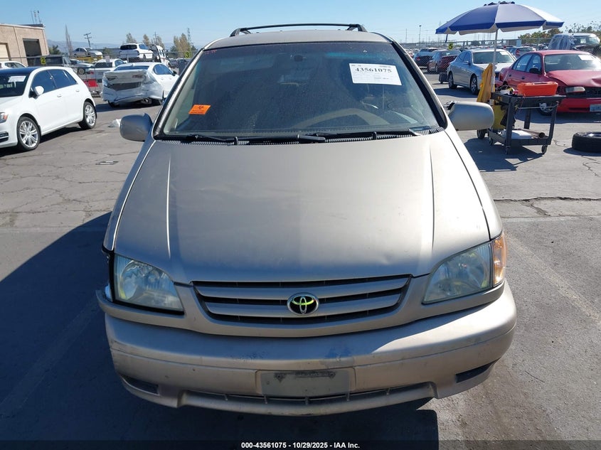 2002 Toyota Sienna Le VIN: 4T3ZF13C72U486578 Lot: 43561075