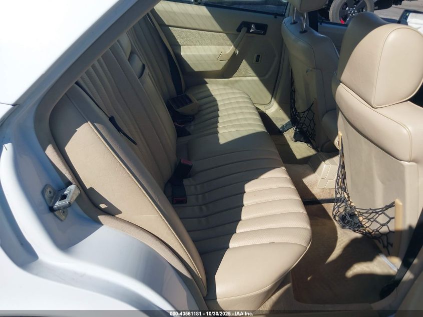 1991 Mercedes-Benz 190 E 2.3 VIN: WDBDA28D1MF829050 Lot: 43561181