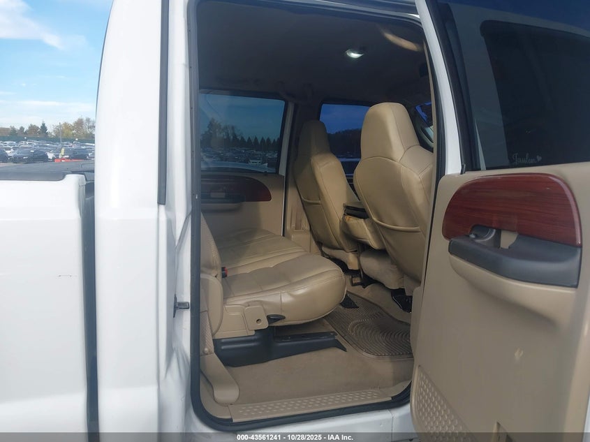 2007 Ford F-350 Lariat/Xl/Xlt VIN: 1FTWW31P87EA54200 Lot: 43561241