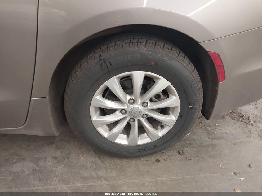 2018 Chrysler Pacifica Touring Plus VIN: 2C4RC1FG6JR131689 Lot: 43561283